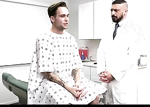 Hawt Hunk Adulterate Fucks Patient Boy By way of Visit - Trent Marx, Marco Napoli