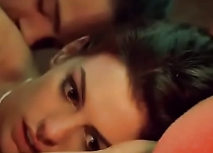 Anne Hathaway Havoc (sex in bed)