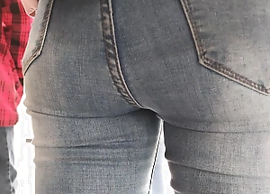 Voyeur teens ass jeans