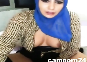 Real hijab girl webcam porn on camporn24 com