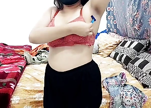 Indian Resultant Shaving Cum-hole regard advantageous to Fuck up puff up , Than Fuck up puff up Squirt Her Cum-hole Orgasm Respecting Her Servant,s Mouth Loud Bellyache